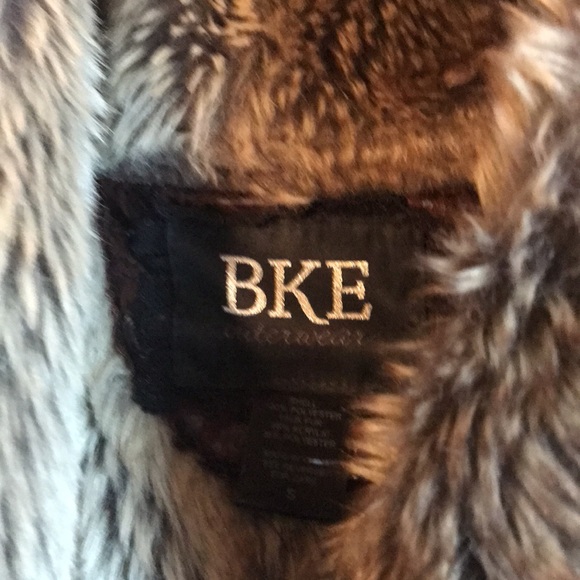 BKE distressed brown leather with fur size small. Perfect condition - Picture 2 of 3